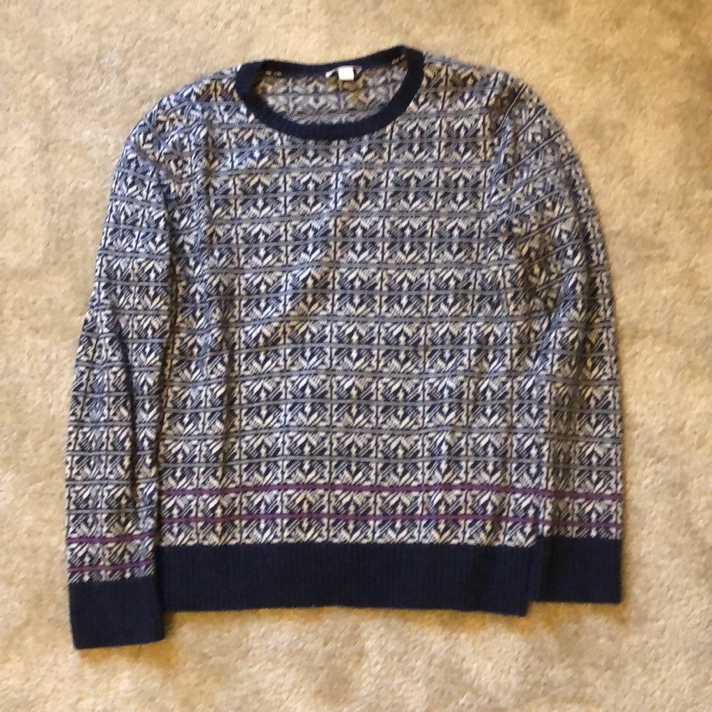 GAP sweater